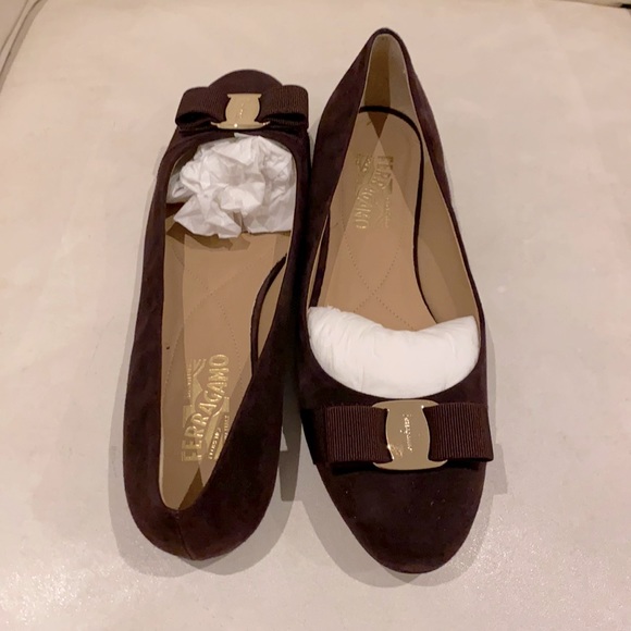 FERRAGAMO FLATS - Picture 1 of 2